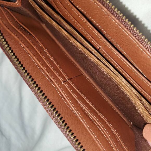 Fossil Tan Leather Wallet - faded back - Picture 7 of 16